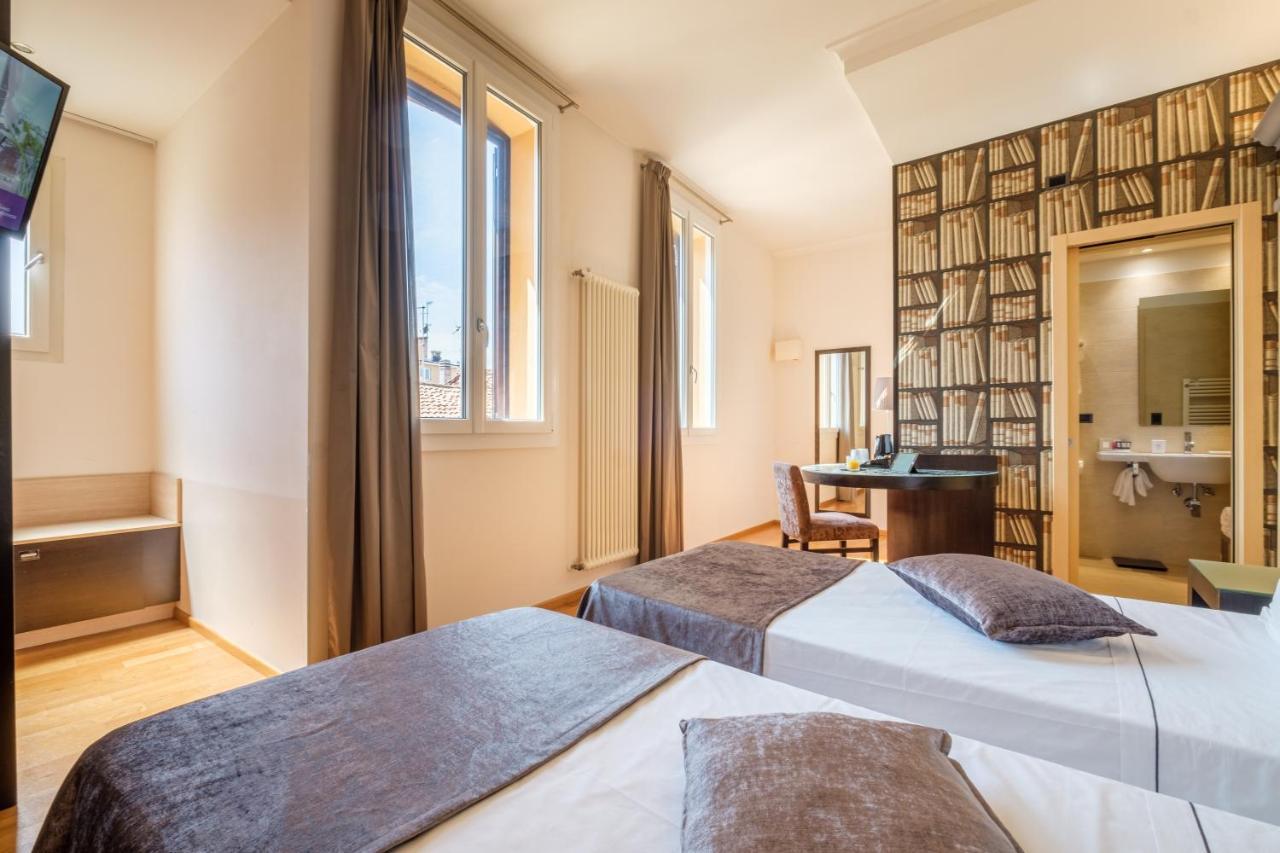 Hotel Touring Bologna Esterno foto