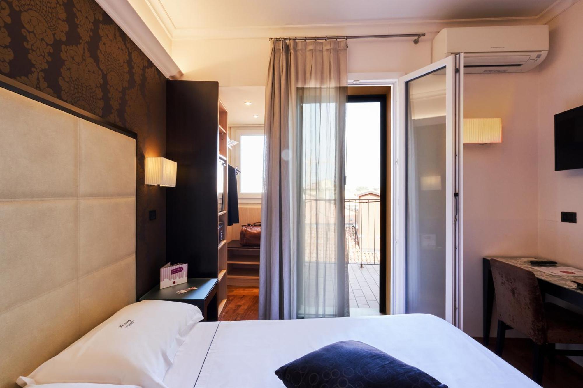 Hotel Touring Bologna Esterno foto