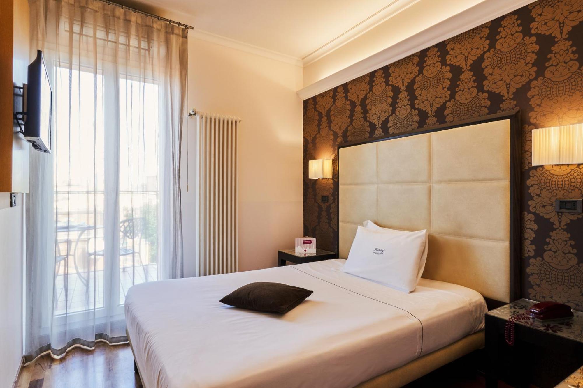 Hotel Touring Bologna Esterno foto